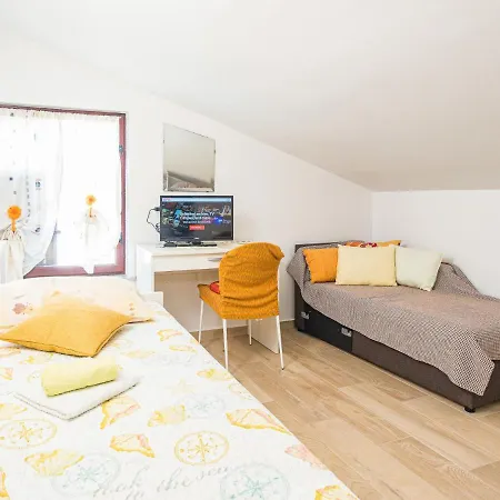 Bellevue - Pul330 By Interhome *